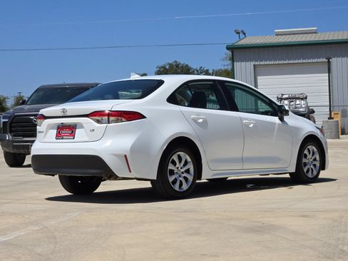 Certified 2023 Toyota Corolla LE FWD image 5