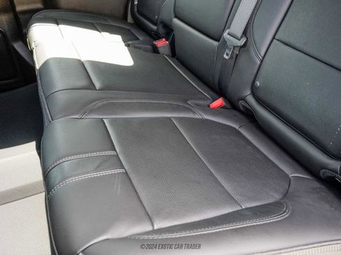 Used 2019 Chevrolet Silverado 1500 High Country w/ Technology Package AWD/4WD image 33