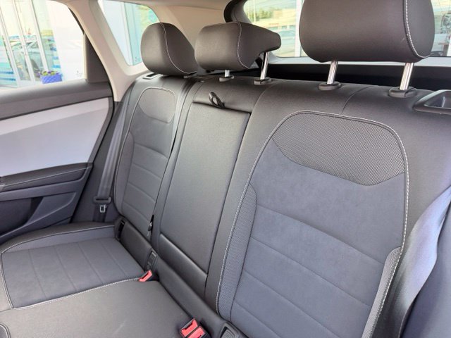 Certified 2024 Volkswagen Taos SE AWD/4WD image 14