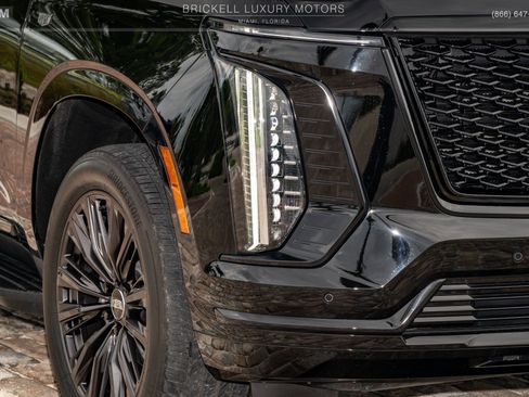 Used 2025 Cadillac Escalade Sport w/ LPO, ONYX Package AWD/4WD image 62