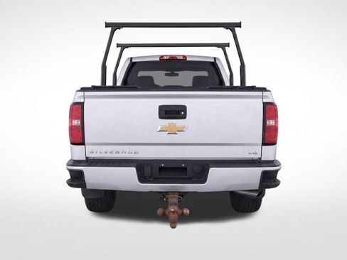 Used 2019 Chevrolet Silverado 1500 Custom w/ Custom Convenience Package AWD/4WD image 7