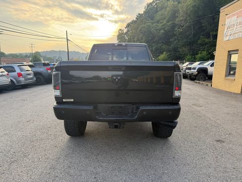 Used 2016 RAM 2500 Big Horn w/ Black Appearance Group AWD/4WD image 6