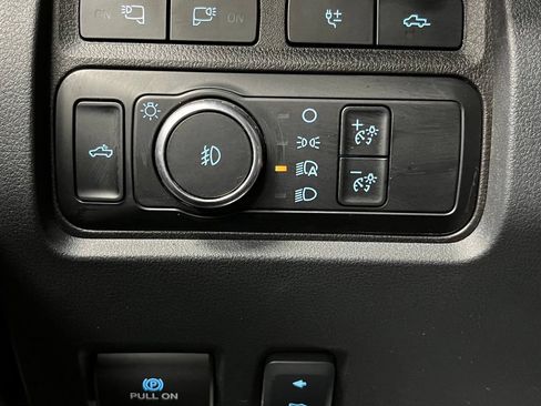 Used 2024 Ford F350 Platinum w/ Tremor Off-Road Package AWD/4WD image 32