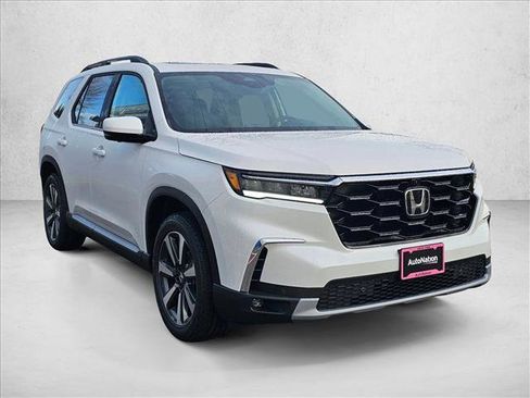 New 2025 Honda Pilot Elite image 7