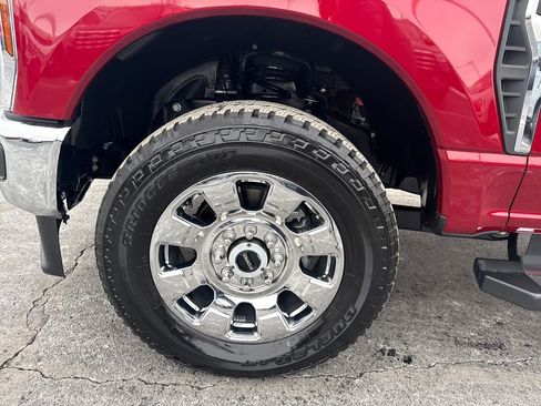 Used 2025 Ford F250 Lariat w/ Chrome Package image 18