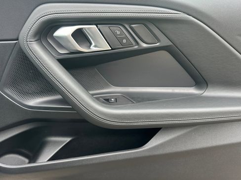 Used 2025 BMW 230i Coupe w/ Premium Package image 21