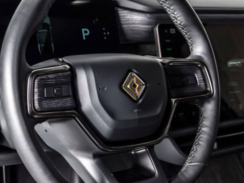 Used 2024 Rivian R1S Adventure AWD/4WD image 15