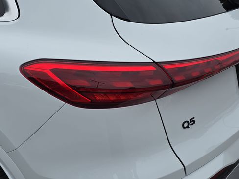 New 2025 Audi Q5 Premium Plus image 34
