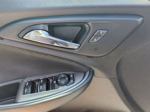 Used 2019 Chevrolet Malibu LT FWD image 10