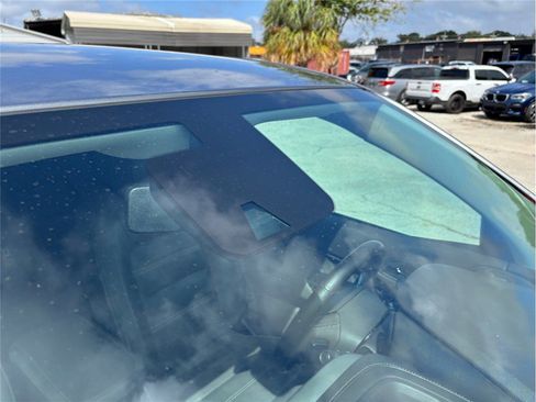 Used 2022 GMC Canyon Denali image 12