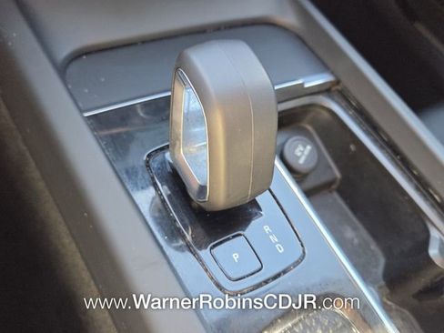 Used 2024 Volvo S60 B5 Core FWD image 25