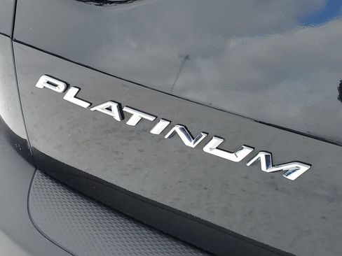 Used 2024 Ford Escape Platinum image 39