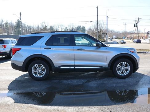 Used 2022 Ford Explorer XLT w/ Class IV Trailer Tow Package image 8