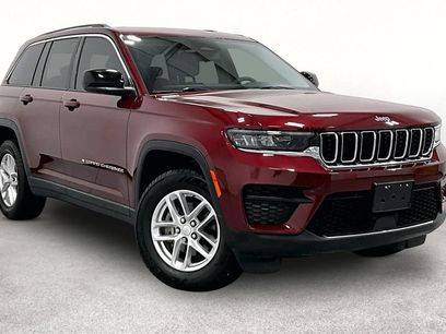 Used 2023 Jeep Grand Cherokee Laredo