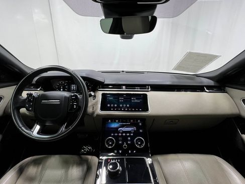 Used 2018 Land Rover Range Rover Velar R-Dynamic SE AWD/4WD image 22
