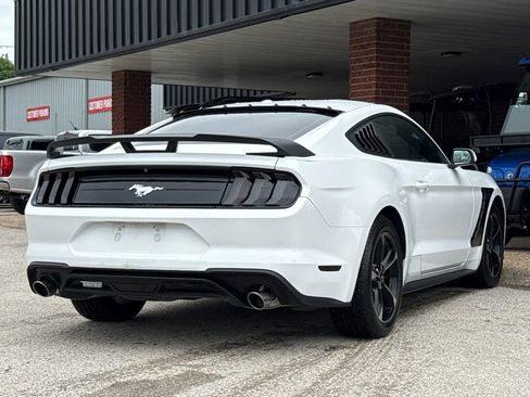 Used 2019 Ford Mustang Coupe RWD image 7
