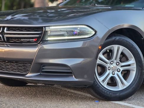Used 2017 Dodge Charger SE RWD image 25