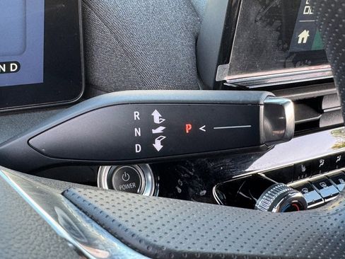 Used 2024 Honda Prologue EX image 31