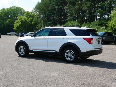 Certified 2023 Ford Explorer XLT AWD/4WD image 4