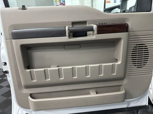 Used 2008 Ford F550 Lariat image 20