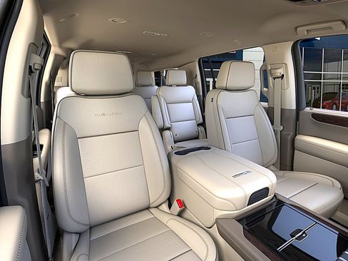 New 2026 GMC Yukon XL Denali AWD/4WD image 16