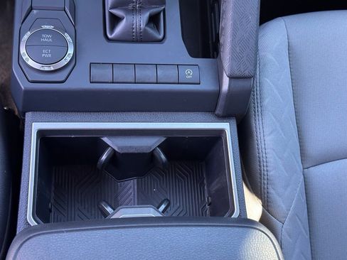 Used 2025 Toyota Tacoma SR5 image 36