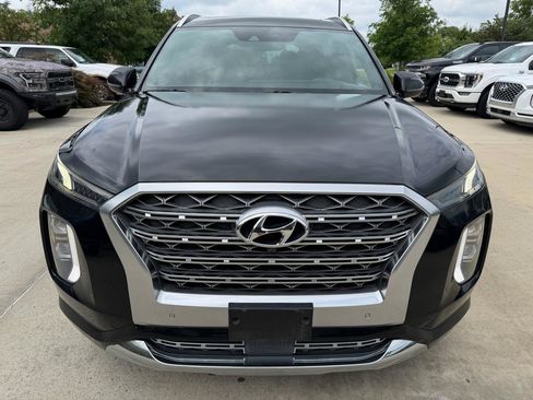 Used 2020 Hyundai Palisade Limited FWD image 2
