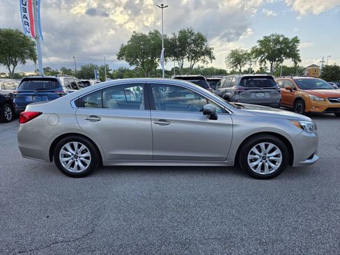 Used 2017 Subaru Legacy 2.5i Premium AWD/4WD image 2