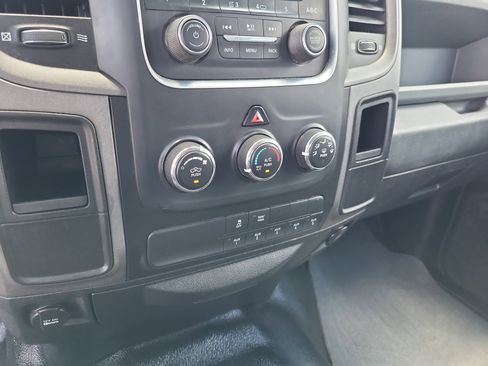 Used 2018 RAM 3500 Tradesman image 21