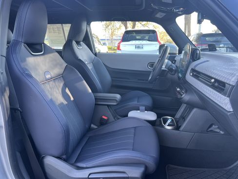 Certified 2025 MINI Cooper S image 33