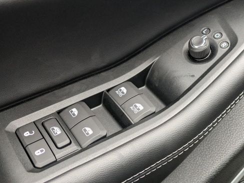 New 2025 Jeep Grand Cherokee L Limited w/ Luxury Tech Group II image 11