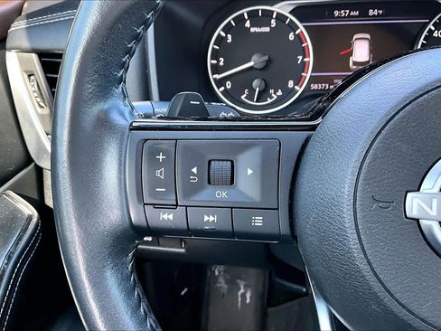 Certified 2023 Nissan Rogue SV w/ SV Premium B Package FWD image 22