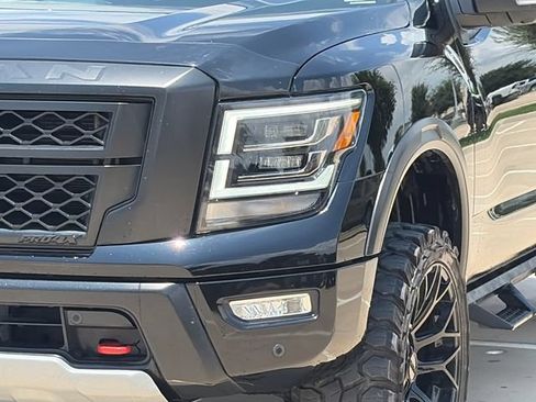 Used 2024 Nissan Titan PRO-4X w/ Pro-4x Convenience Package AWD/4WD image 4