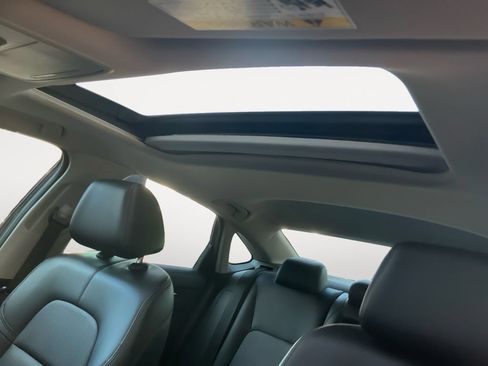Used 2023 Honda Civic Touring image 19