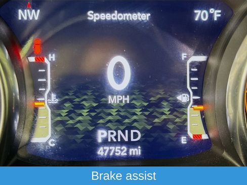 Used 2023 Jeep Wrangler Sahara w/ LED Lighting Group AWD/4WD image 16