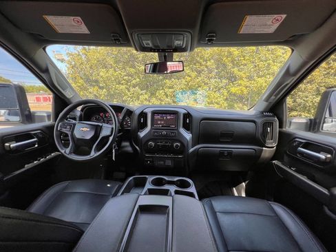 Used 2022 Chevrolet Silverado 2500 Custom w/ Custom Value Package image 28