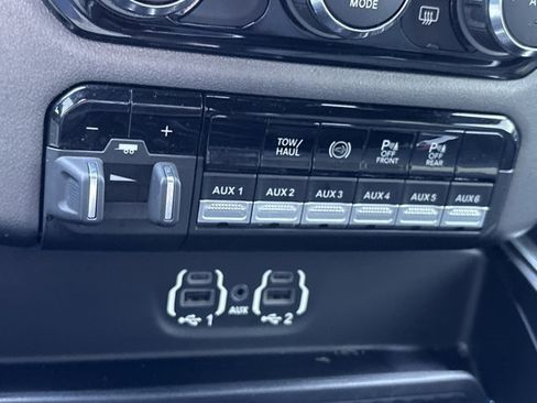 Used 2021 RAM 2500 Big Horn w/ Level B Equipment Group image 38