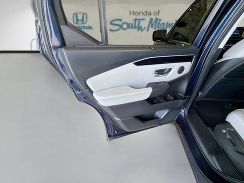 Used 2024 Honda Pilot EX-L image 25