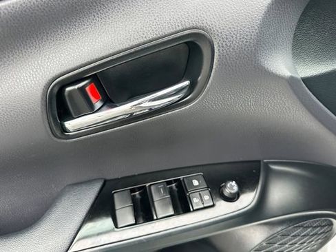 Used 2021 Toyota Prius Prime XLE image 15