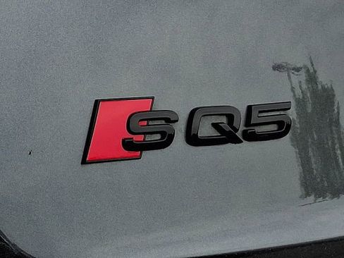 Used 2025 Audi SQ5 Premium Plus AWD/4WD image 29