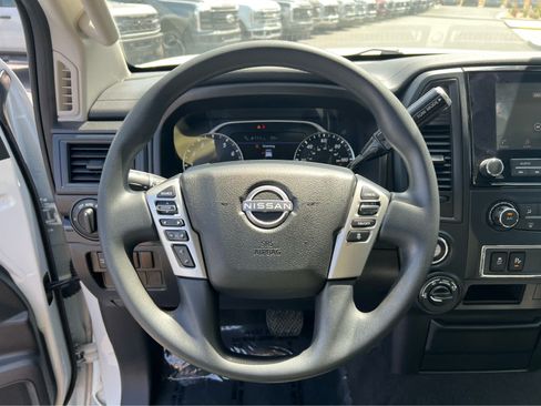 Used 2024 Nissan Titan SV w/ Accessory Utility Package AWD/4WD image 35