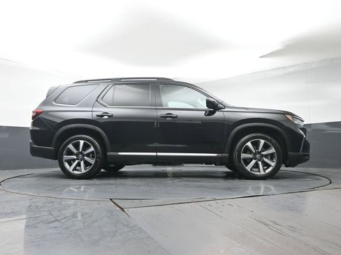 Used 2025 Honda Pilot Elite image 38