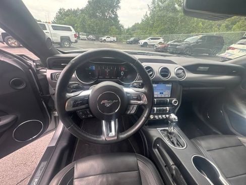 Used 2018 Ford Mustang GT Premium w/ Equipment Group 401A RWD image 10