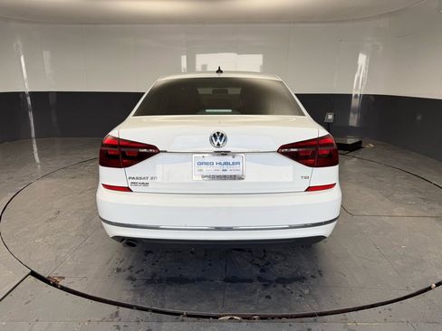 Used 2018 Volkswagen Passat 2.0T SE image 11