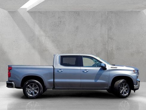 Used 2021 Chevrolet Silverado 1500 LTZ w/ LTZ Premium Package AWD/4WD image 3