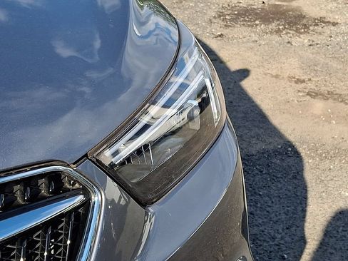 Used 2019 Buick Encore Sport Touring AWD/4WD image 36