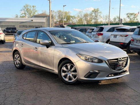 Used 2016 MAZDA MAZDA3 i Sport FWD image 3
