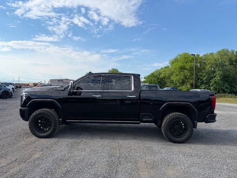 Used 2024 GMC Sierra 3500 Denali Ultimate AWD/4WD image 12