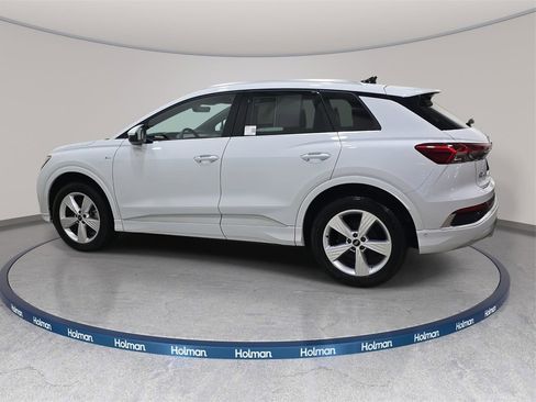 Certified 2024 Audi Q4 e-tron Prestige image 9