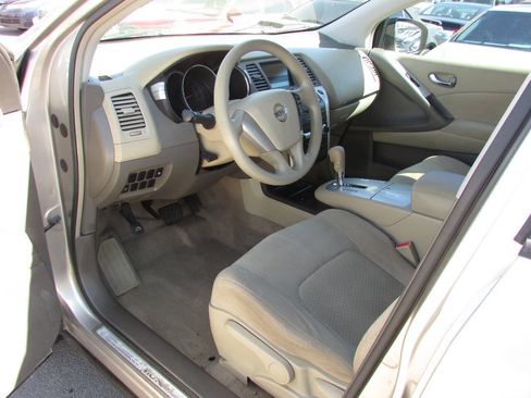 Used 2010 Nissan Murano S FWD image 12